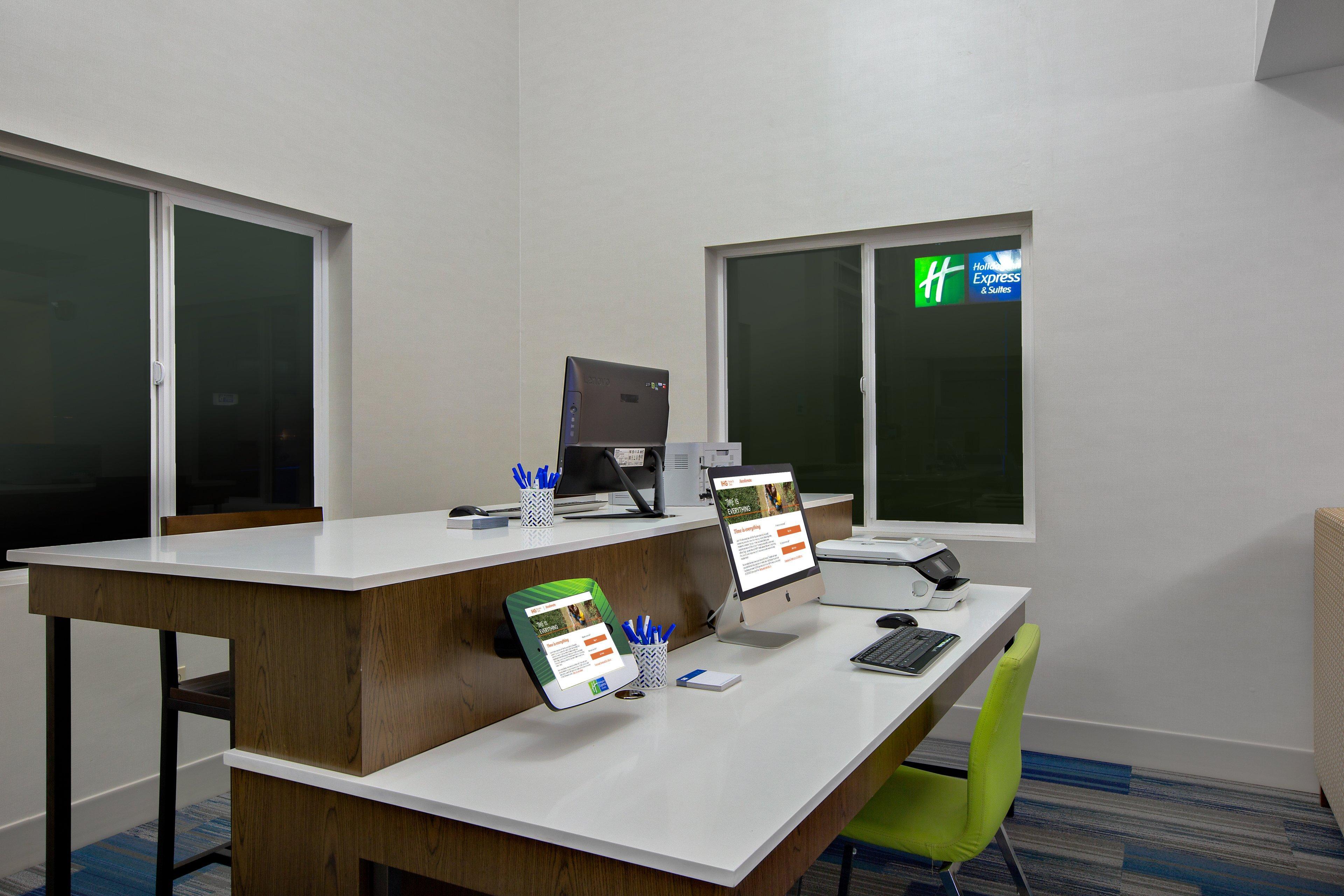 Holiday Inn Express Hotel & Suites Ontario By Ihg Zewnętrze zdjęcie